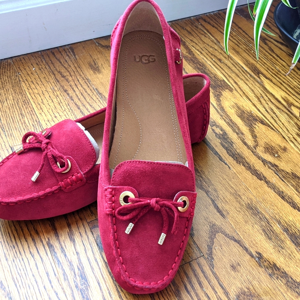NWOT, UGG moccasins,  size 10